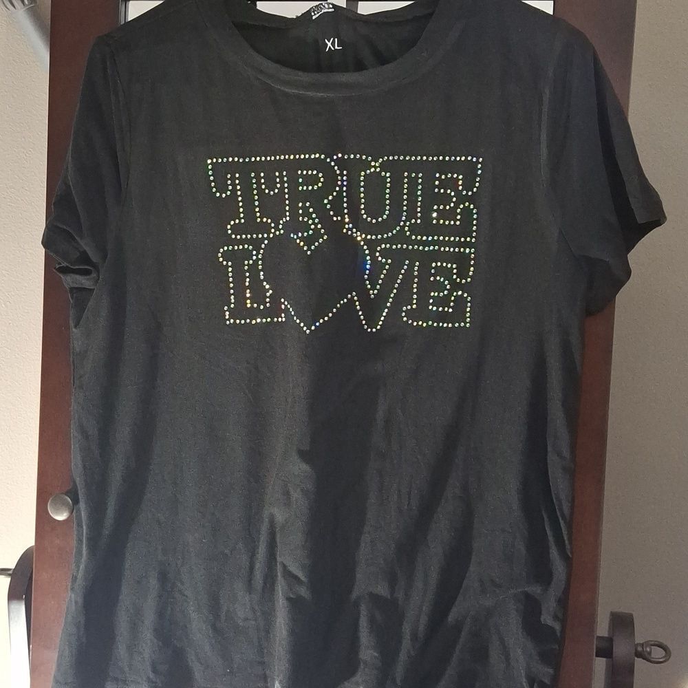 NNWT True Love Rhinestone Baby Tee